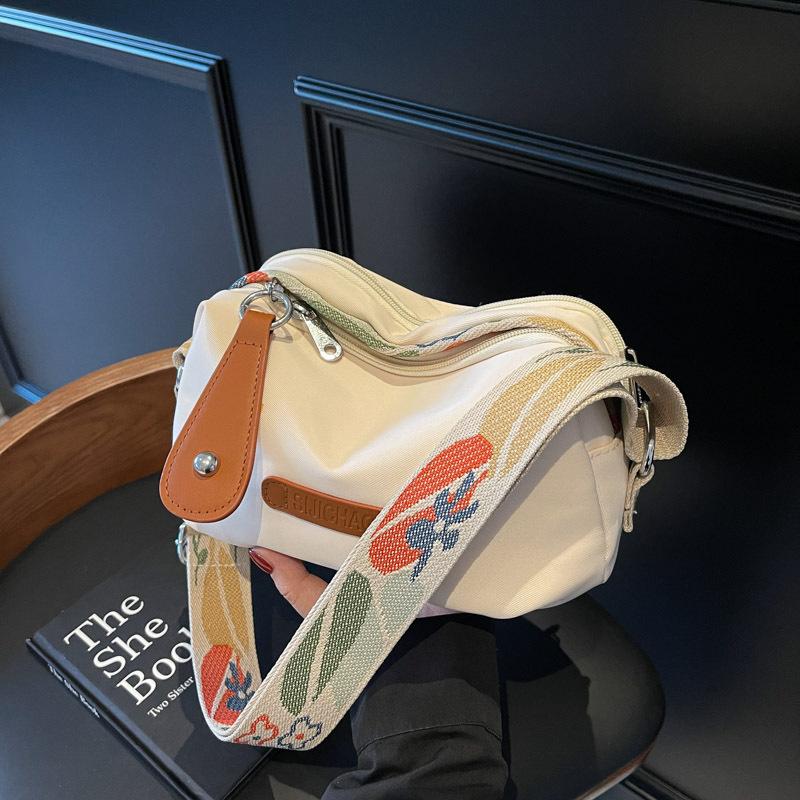 Verdickte Oxford-Stofftasche Damen neue trendige Mode Umhängetasche Pendeln große Kapazität vielseitige lässige Messenger Bag