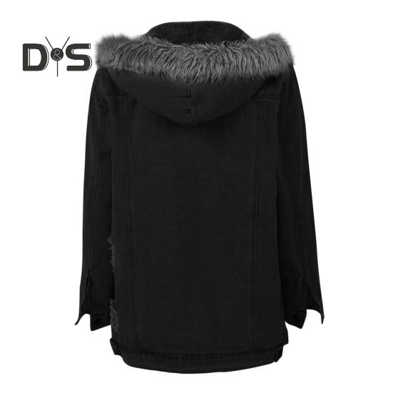 Зимняя женская куртка с меховым капюшоном — фото 12