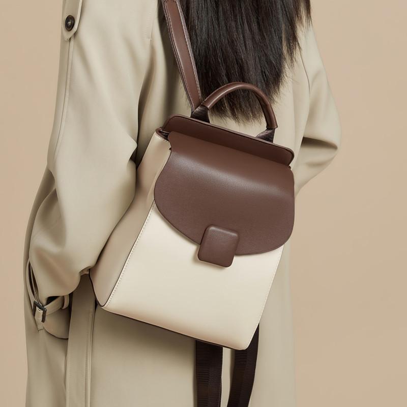 High-end and Stylish Backpack, Small Bag, Casual Large-capacity Commuting College Student Travel Bag