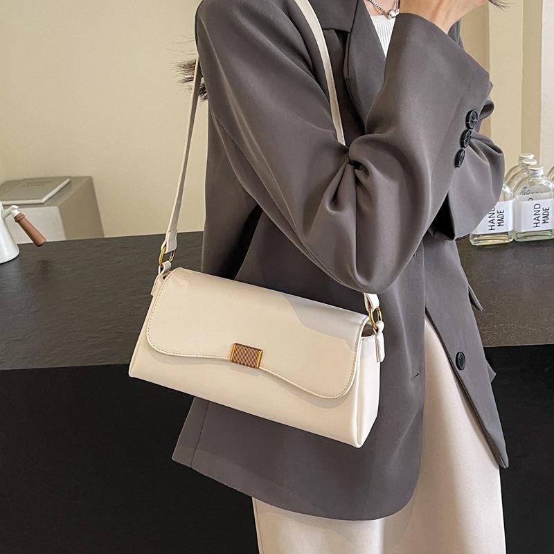 High-end and Trendy Women's Crossbody Bag, Niche Single-shoulder Underarm Baguette Bag