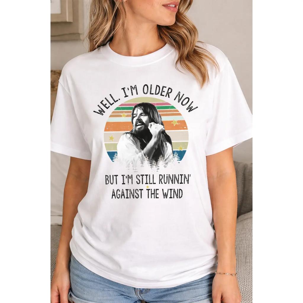Seger Beh, Ora Sono Più Vecchio Sto Ancora Correndo Maglietta, Maglietta Bob Seger, Maglietta per Amanti della Musica, T-shirt Regalo
