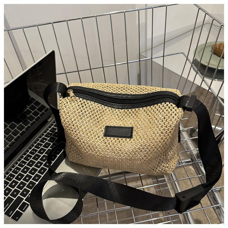Versatile Medium Sized Woven Handbag Ideal For Daily Outfits And Stylish Vacations