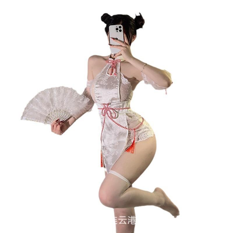 Fun uniform temptation cheongsam sexy stunner slightly transparent Chinese lady royal sister pure passion two-dimensional neck cute