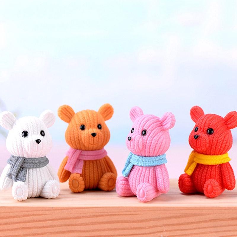 8Pcs/set Cartoon Animal Scarf Bears Miniatures Mini Figures Moss Terrarium Micro Landscape Fairy Garden Dollhouse Decoration