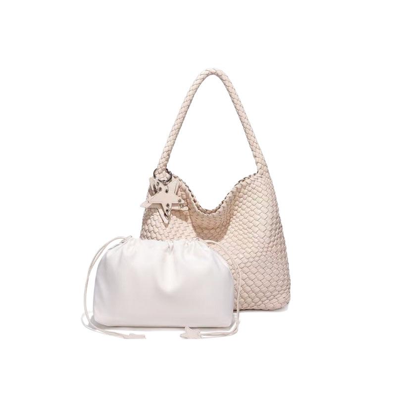Qiangqiang Champagne Color Handmade Woven Tote: Large Capacity, Lightweight Luxury, Handheld or Shoulder, Mother-Child Bucket Design.