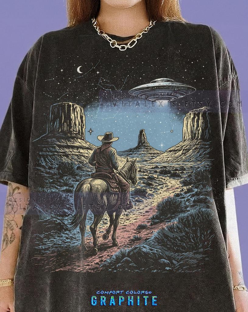 Cowboy UFO Alien Flying Saucer Space Sci-Fi Horse Rider Comfort Colors® Tshirt, Wild West Desert Vintage Bootleg Retro 90s Graphic Tee