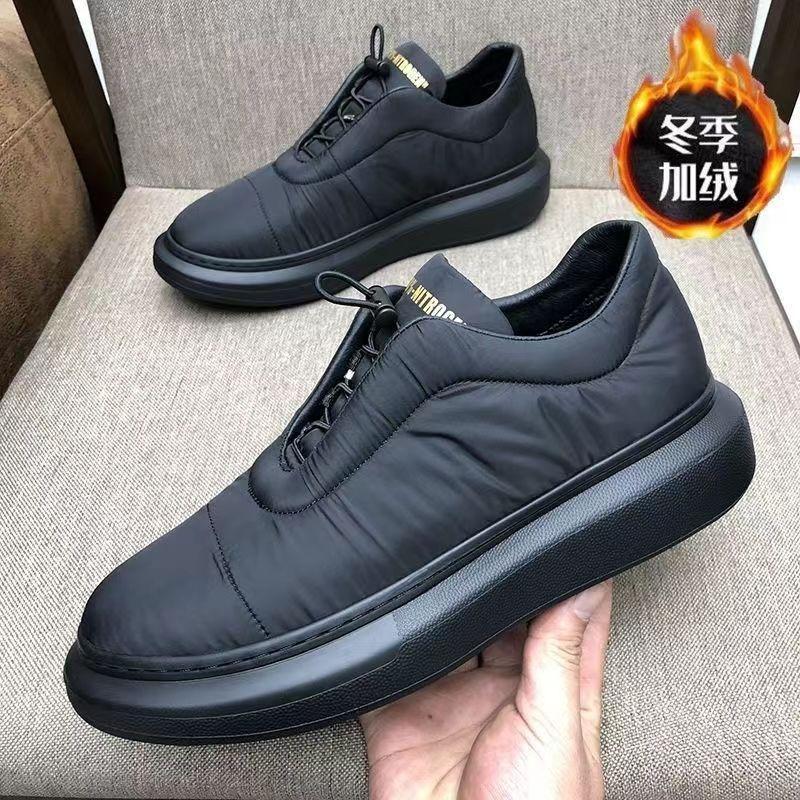 

Casual shoes 2025 winter men s shoes new casual versatile sports casual plus velvet shoes 44