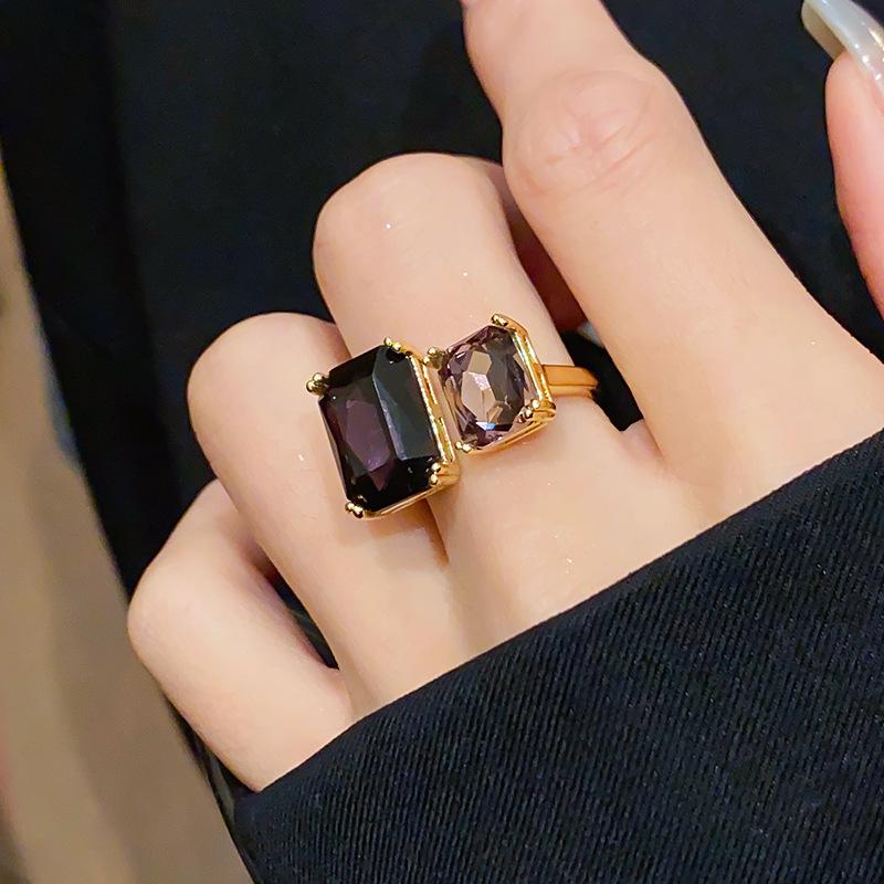 Elegant Rhinestone Open Square Ring - Versatile High-End Fashion Jewelry
