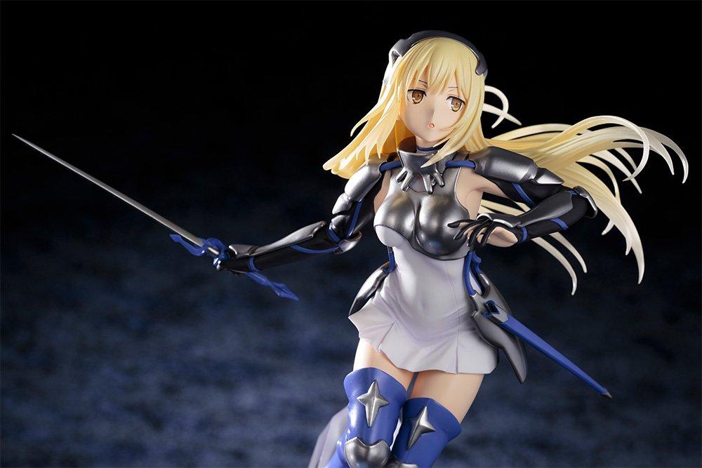 Sword Is It Wrong To Try To Pick Up Girls In a Side Story Ais Wallenstein Scale PVC Painted Complete Figure Oratoria Dungeon? 1/7