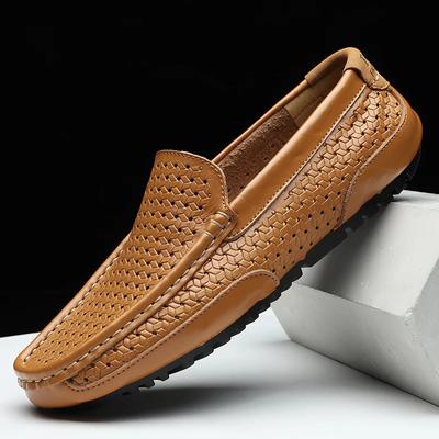 2024 Yaz Erkek Günlük Ayakkabılar Lüks Marka Hakiki Deri Erkek Loafer'lar Moccasins Hollow Out Nefes Alabilir Slip-on Sürüş Ayakkabıları