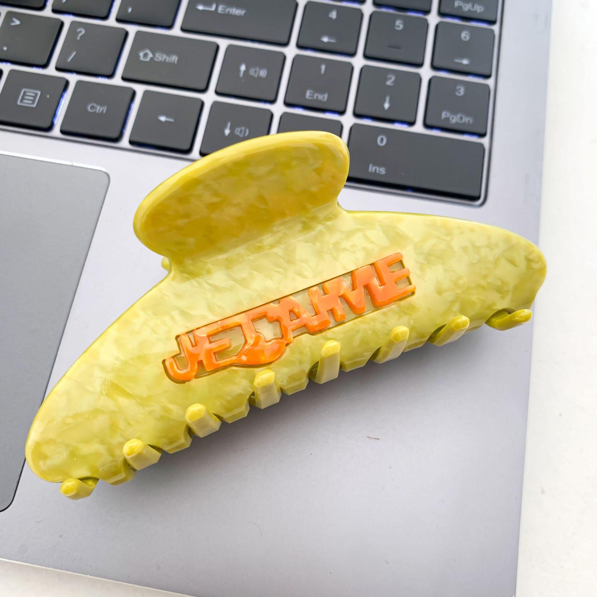 

Заколка для волос Mingyi Letter Acetic Acid, первоклассное чувство, модная и универсальная, милая заколка в виде акулы, зажим-зажим, аксессуары для волос, шпилька, украшение для головного убора. зелёный