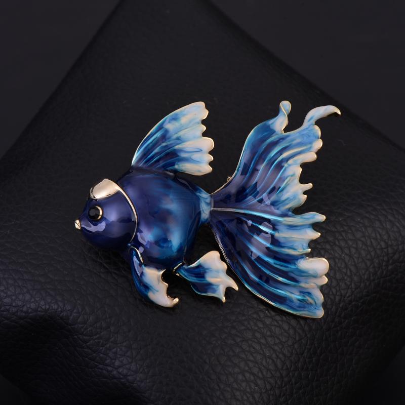 Fashion GoldfIsh Brooch Woman Men's Animal Red Fish Corsage Coat Pin Buckle Sweater Badge Brooches Accessories