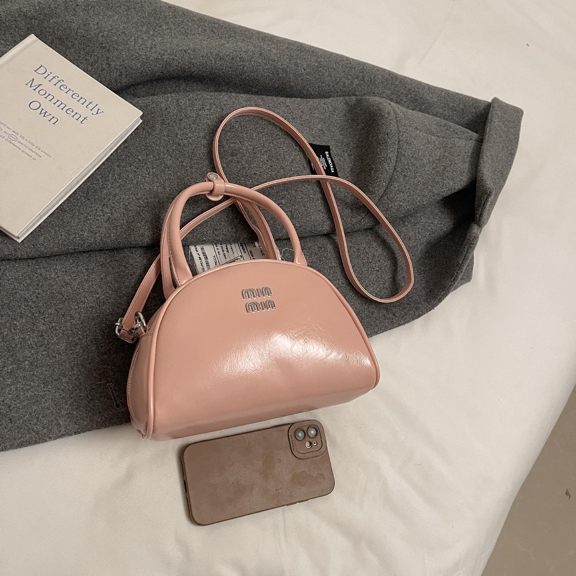 

New niche design, popular shell bags this year, portable shoulder trendy women s bags