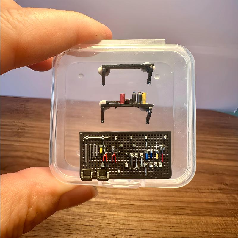 1/64 Diarama Bilreparationsværktøj Hængende Tavle Garage Værksted Scene Display Rekvisit Model Samling Gaver