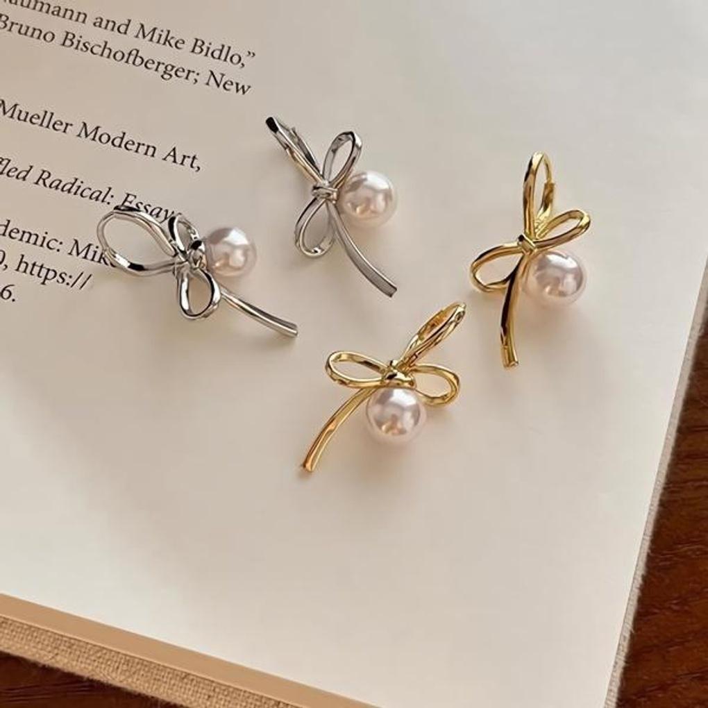 Women's Accessories Big Pearl Ribbon Earrings (2 Colors)