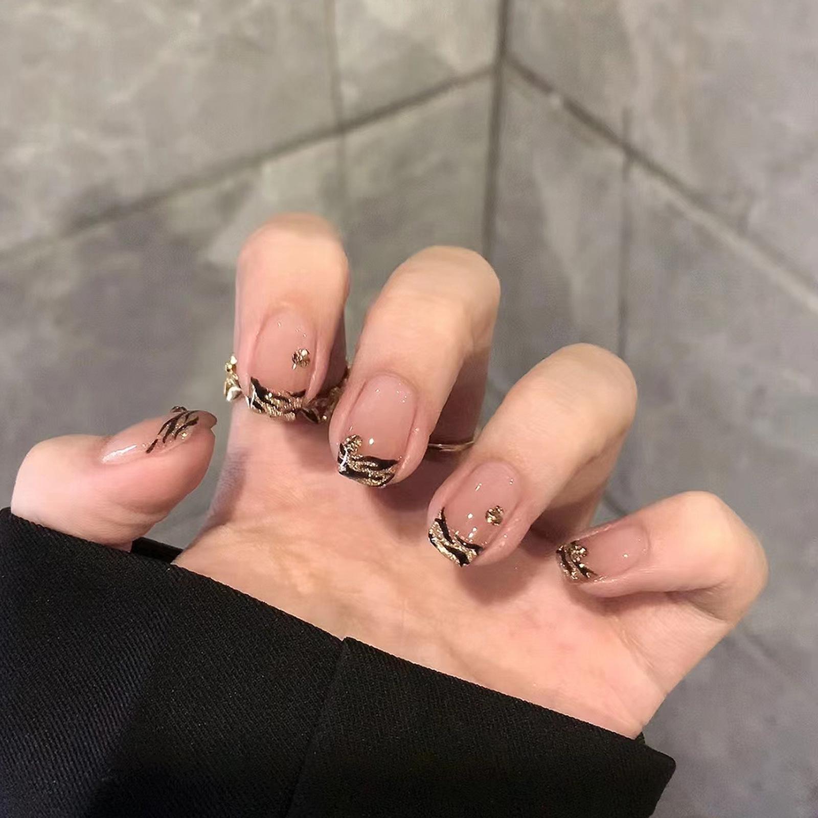 

Высококачественные накладные ногти, которые можно носить, со сверкающими стразами - трендовый в TikTok съемный нейл-арт для острой девушки. Handmade Nails S# 10 pcs/bag