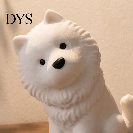 Cute Puppy Room Decor Sitting Samoyed Dog Figurine, 3D Printed Smiling Statue, Healing Compact Shelf Figurine Animal Desktop Ornament for Home