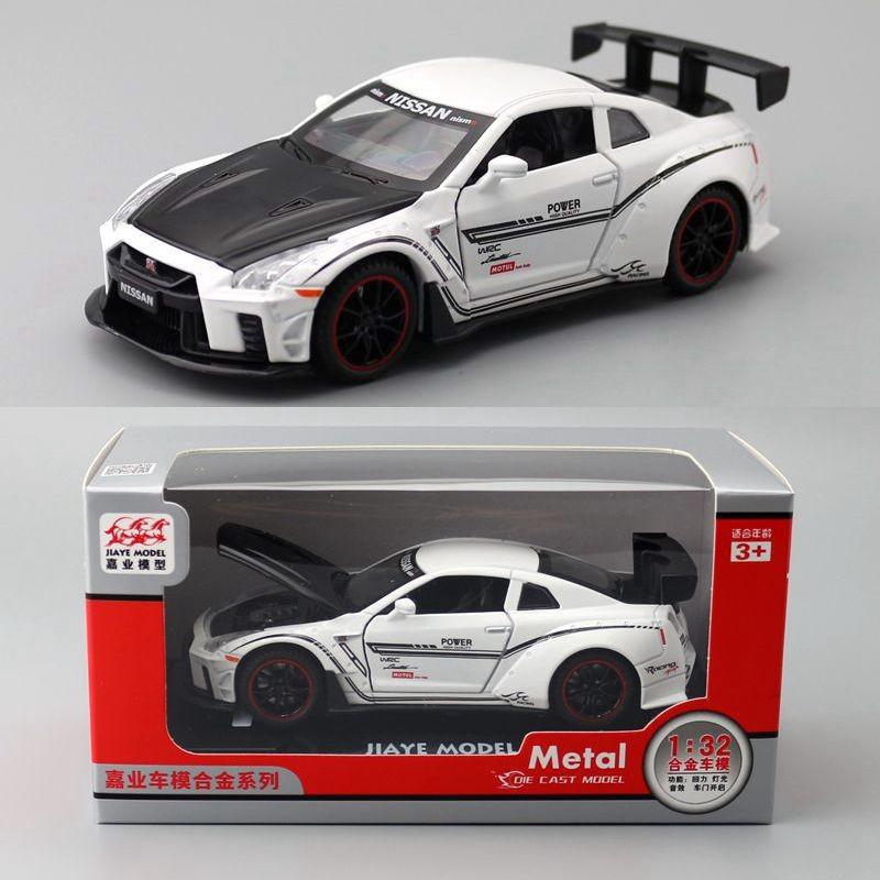 Alloy R35 Gtr Car Model 132 With Light Sound Open Doors For Kids Gift