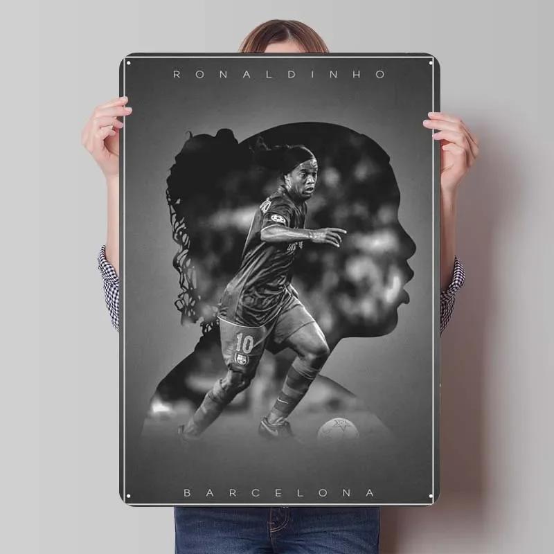 Ronaldinho Sign Sportposter Metall Wandkunst von Wandmalereien Vintage Metall Blechschild Plakette für Wandkunst Dekoration Man Cave Retro Zuhause