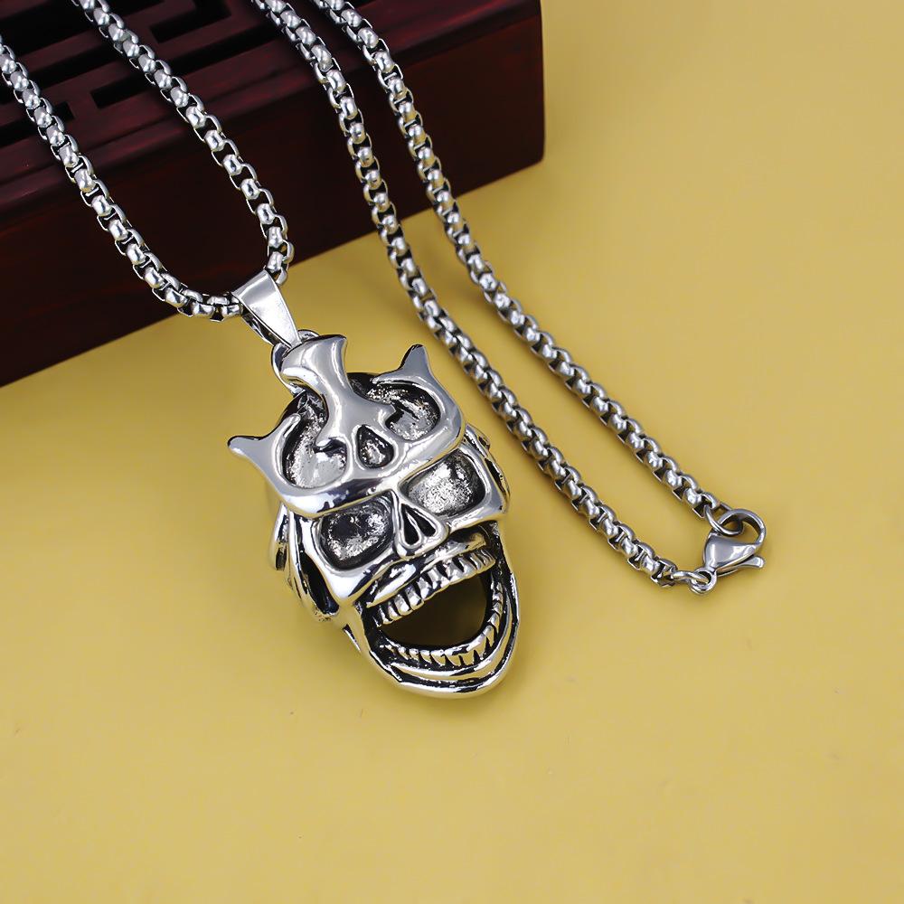 

Viking Series Retro Band Mask Style Fashionable Pendant on Necklace 50CM(Necklace Size) срібний
