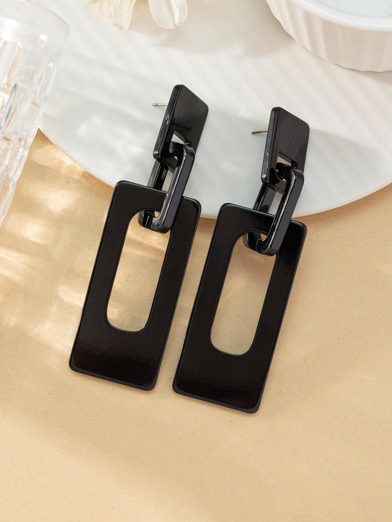 Geometric Rectangle Earrings: Chic European & American Style Studs for Fall/Winter