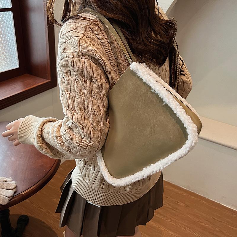 Trendy Fashion Composite Plush Bag Tote Bag Double-Sided Available Shoulder Bag Lamb Wool Matte Tote Bag