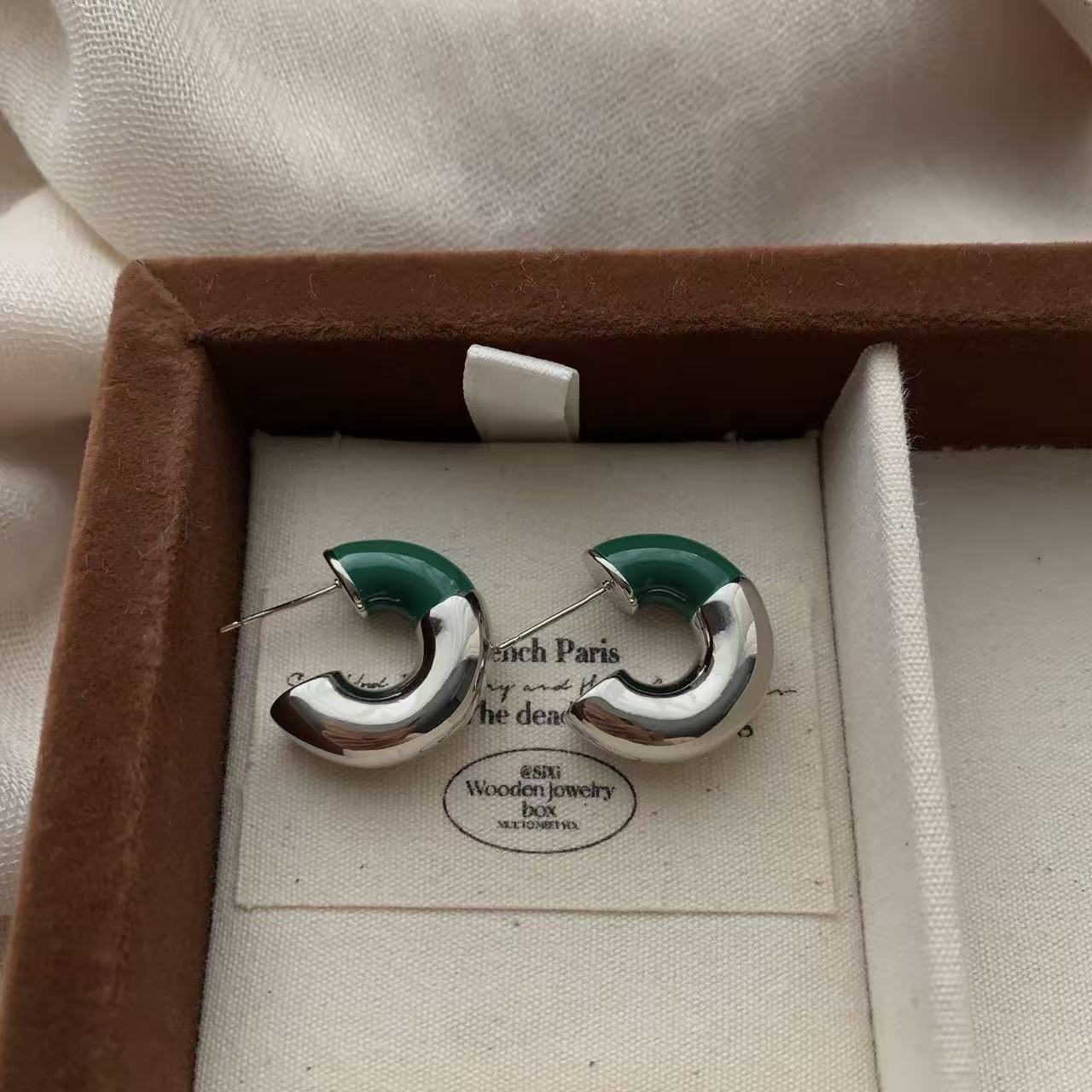 Metal Contrasting Color Semicircular Earrings Earrings Light Luxury Fashion Personality Simple Light Luxury Daily Premium Versatile Earrings