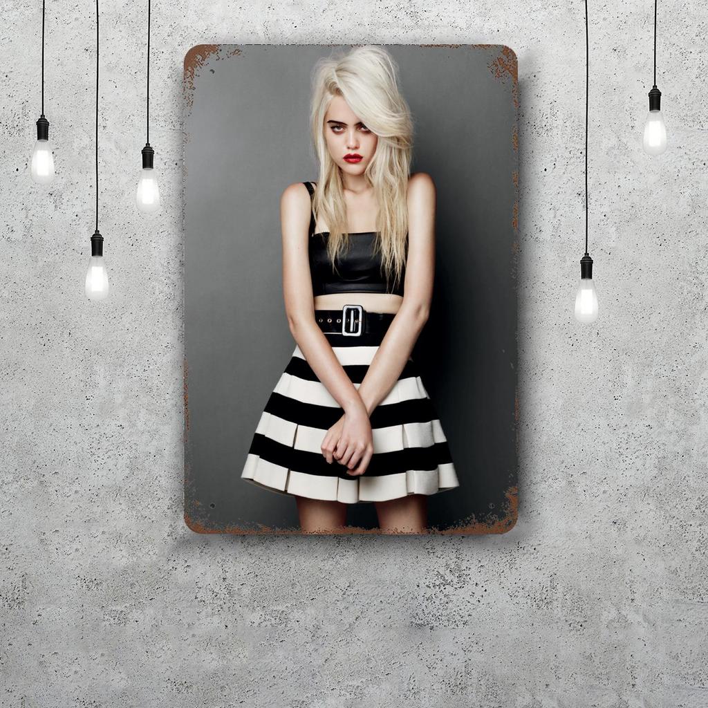 Sky Ferreira Retro Vintage Tin Sign Poster Decorative Plaque Metal Plate Wall Decor