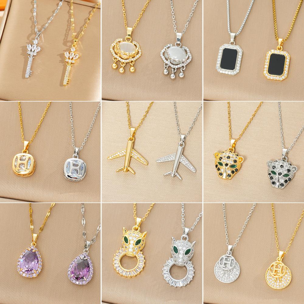 Japan and South Korea Simple Popular Wind Titanium Steel Necklace Female Niche Exquisite Internet Celebrity Zircon Clavicle Chain High-end Jewelry