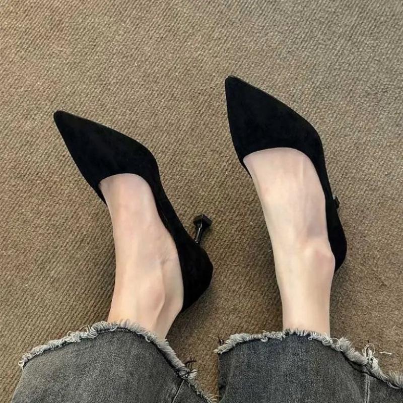 Internet Celebrity High Heels Female Pointed 2025 New Shoes Female Thin Heel Versatile Etiquette Shoes Black French Single Shoes Shallow Mouth