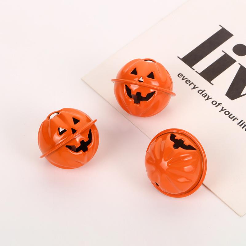 

Красочные мини-колокольчики из металла с разными формами, милые колокольчики из тыквы, детские забавные подарки для вечеринок, рождественские украшения 3CM