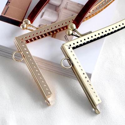 Accesorios para bolsos – Repuestos para bolsos y accesorios