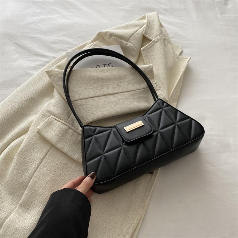 Fashionable Simple Crossbody Bag In Classic Colors For Everyday Use And Style чёрный
