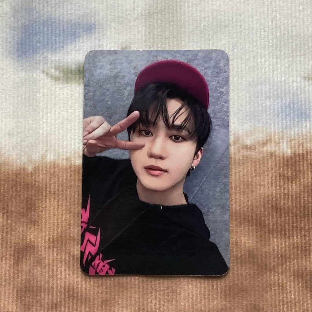 

[USED] StrayKids Changbin 1st Week RakuSTAR Limited Trading Card