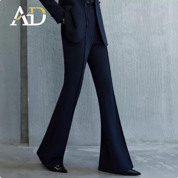 Elegant Spring & Autumn Chinese Buckle Suit Set for Women with Micro Flare Pants