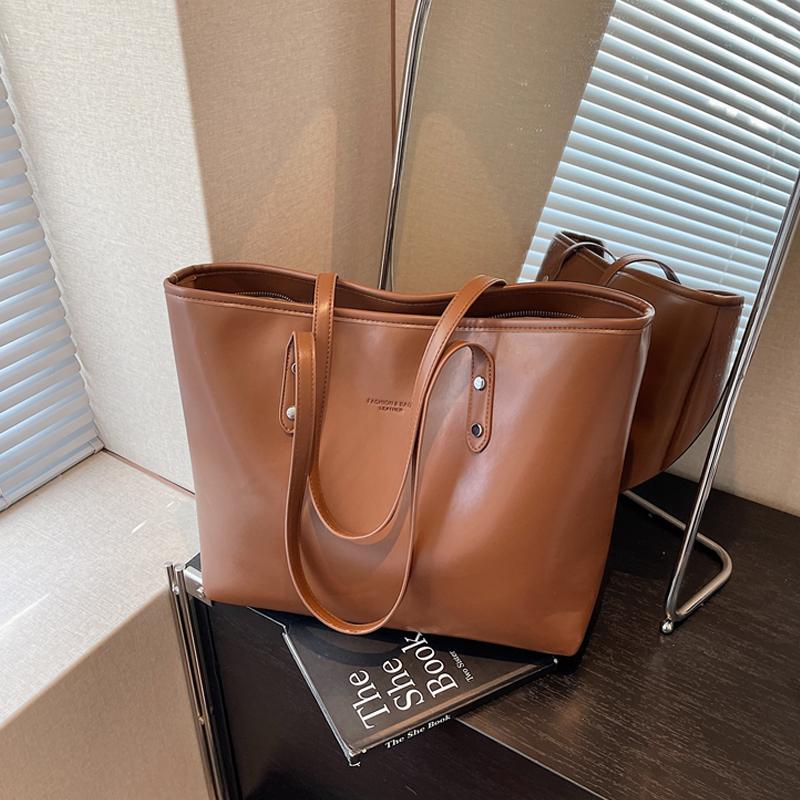 Simple Solid Color Large Capacity Women Tote Bags High End Fashi Soft Leather Shoulder Bag Vintage Travel Commuting Handbags