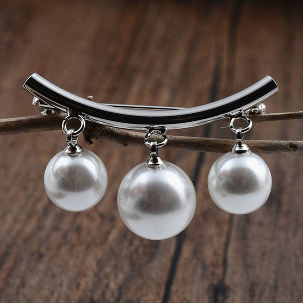 Simple Fashion Anti Slip Jewelry Cardigan Wearing Enamel Pin Simulated Pearl Brooch