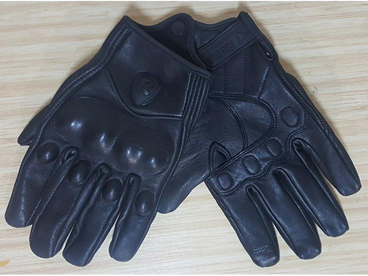 RW 1701 Knight Racing Gear: Breathable, Wear-Resistant Off-Road Motorcycle Gloves with Protective Shell.