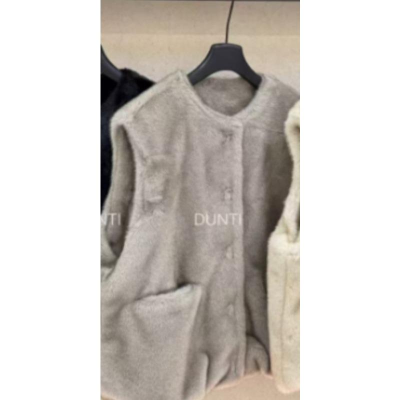 Women's Faux Leather Round-Neck Loose-Fit Relaxed-Fit Vest for Daily Wear