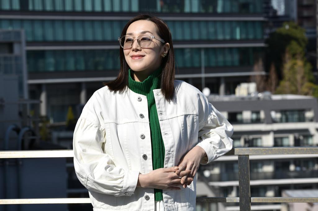 FaceTrick Az Label and Blocks Over of UV Lightweight and Soft TR Men's Women's Sunglasses, 99.9% Rays, Temples, Light-Colored Lenses, Gray/Light