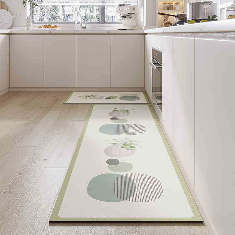 Kleine frische Küchenbodenmatte absorbiert Wasser, absorbiert Öl, trocknet schnell und ist pflegeleicht. Langer Streifen Fußmatte ist rutschfest, verschleiß