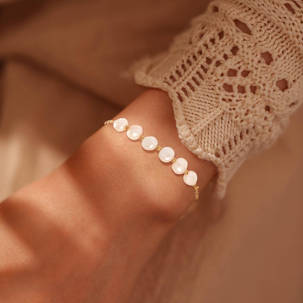 Golden Freshwater Pearl Adjustable Bracelet Copper Chain Beaded Wrist Jewelry for Women