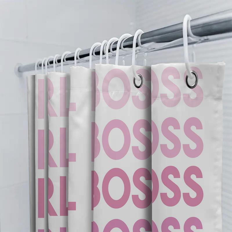 Ensemble Rideau de Douche Chic Fille Boss Pour Décor de Bain Design Typographie Rose Dégradé Matériau en Tissu Durable Avec Crochets Inclus