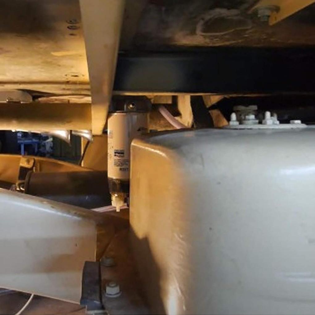 Metal R25T Fuel Filter R25T Fuel Filter For 245R Series Assembly 10 Micron Easy To Install Durable