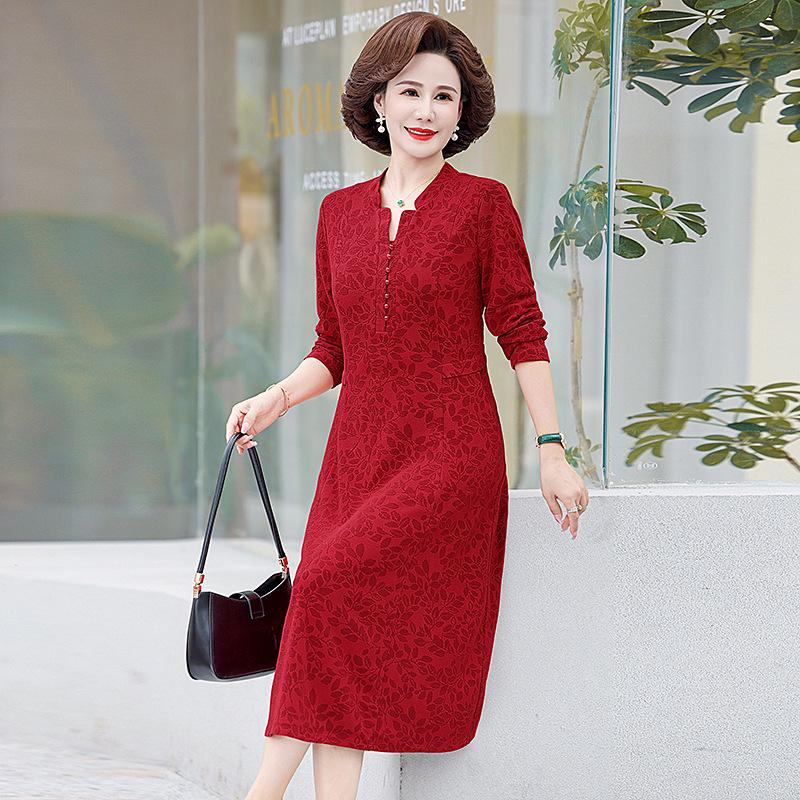 Mámino středně dlouhé plus size šaty s fleecovou podšívkou na jaro a podzim - Zeštíhlující střih pro dámy středního věku a starší