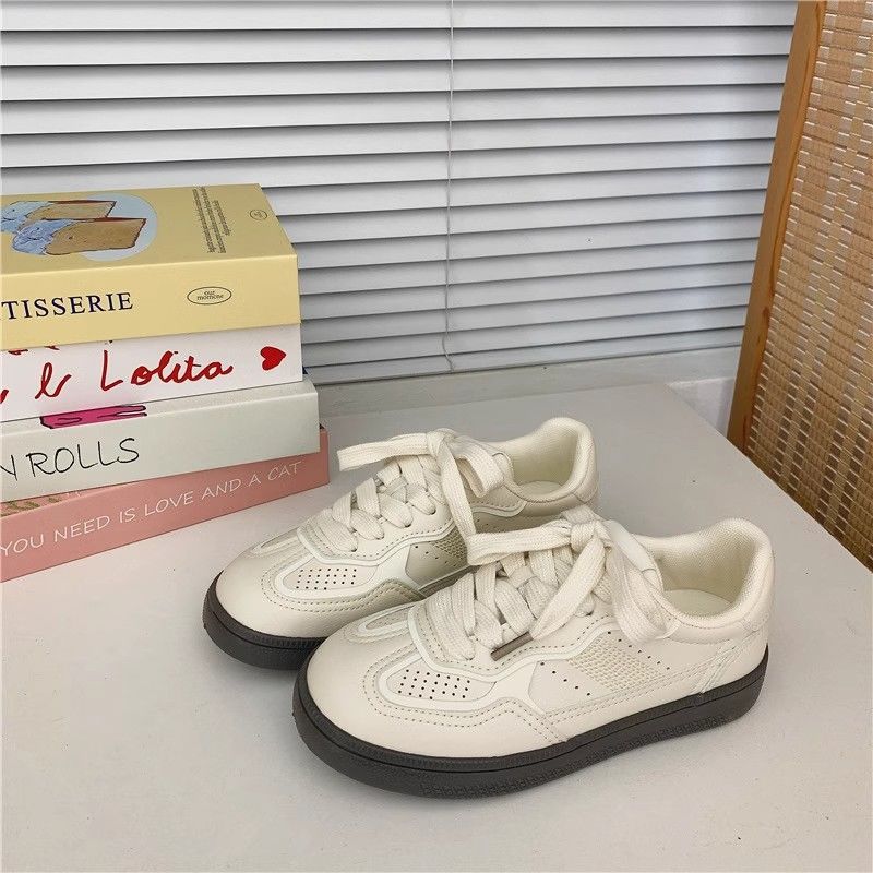 Flat-bottomed summer breathable little white shoes women's new versatile sports niche Korean casual board shoes