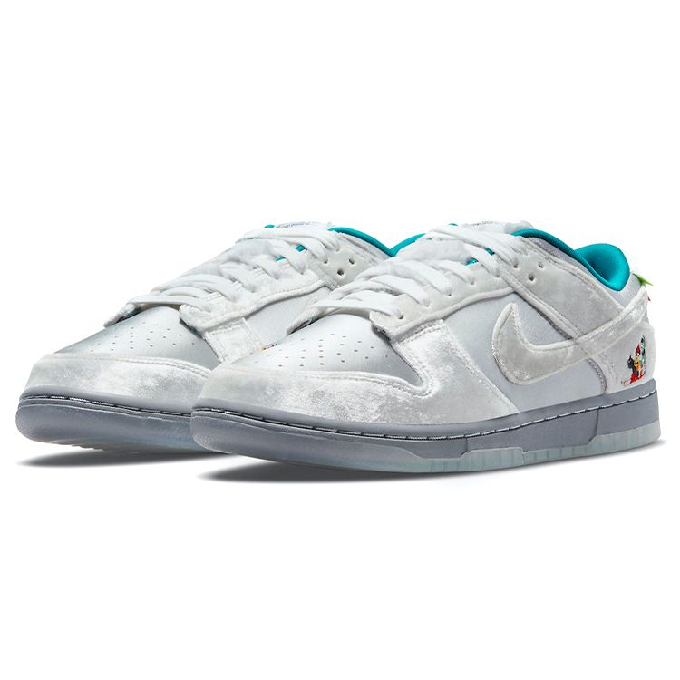 Nike Dunk Low Ice Women Sneakers Silver Grey-Fog Photon-Dust DO2326-001