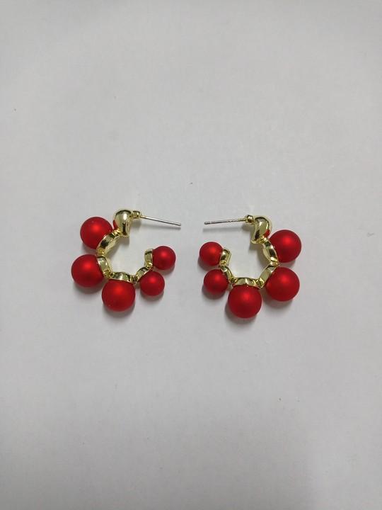 Silver needle pearl earrings Korea Dongdaemun temperament simple geometric earrings fashion versatile earrings women