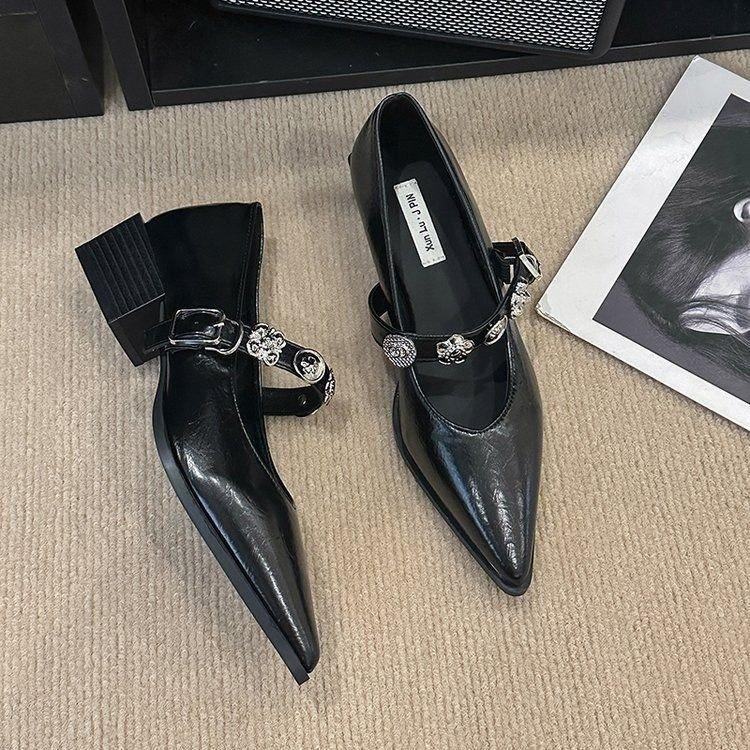 French pointed women's small leather shoes autumn 2025 new thick heel one-word buckle light mouth single shoes Mary Jane shoes women