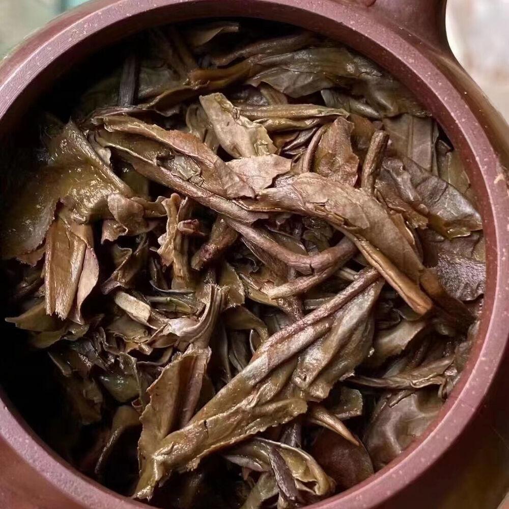 357g Yunnan Raw Pu'er Old Tea 2005 Yiwu Tong Qing Hao Aged Pu-erh Raw Tea Cake